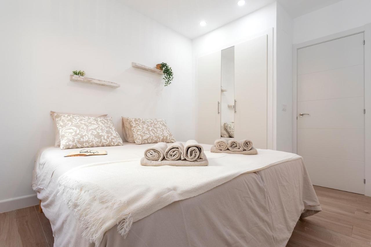 Malgi Apartment - Malaga City Centre Málaga Exterior foto
